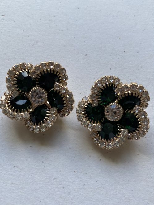 Hovedbilde Bling blomsterknapper - Flaskegrønn