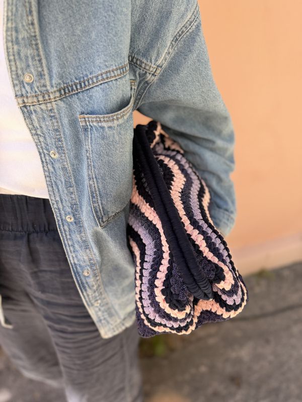 Chevron Clutch