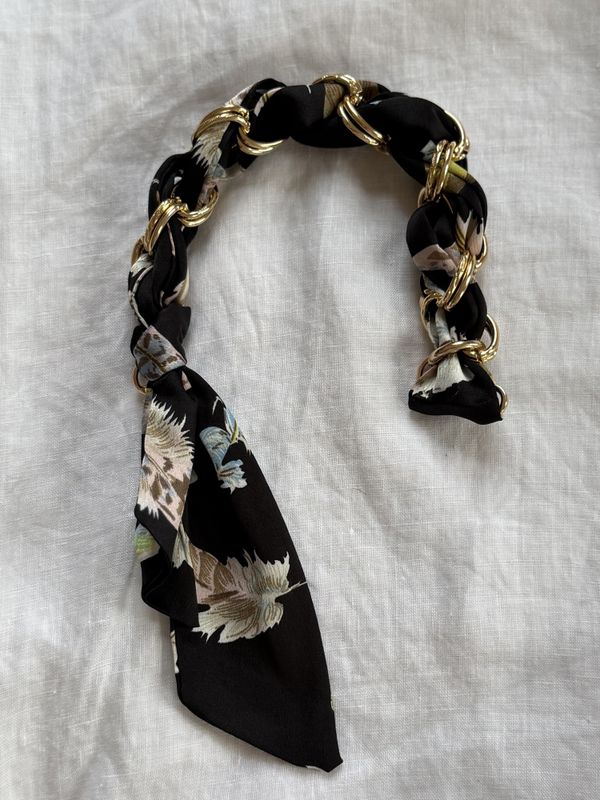 Lenke med silkeskjerf #31