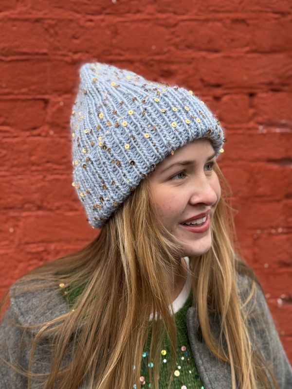 Amy Hat