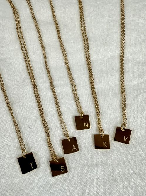 Hovedbilde Gullkjede med bokstav