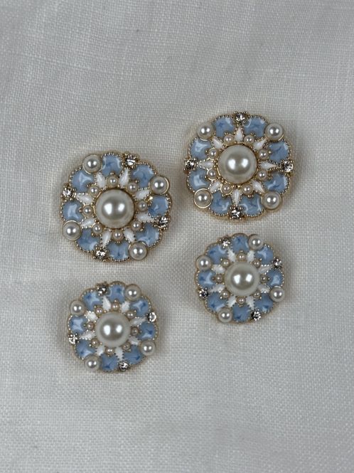 Hovedbilde Emaljerte knapper med perle - Lysblå