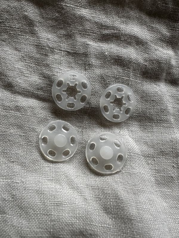 Resin trykknapper -  15 mm